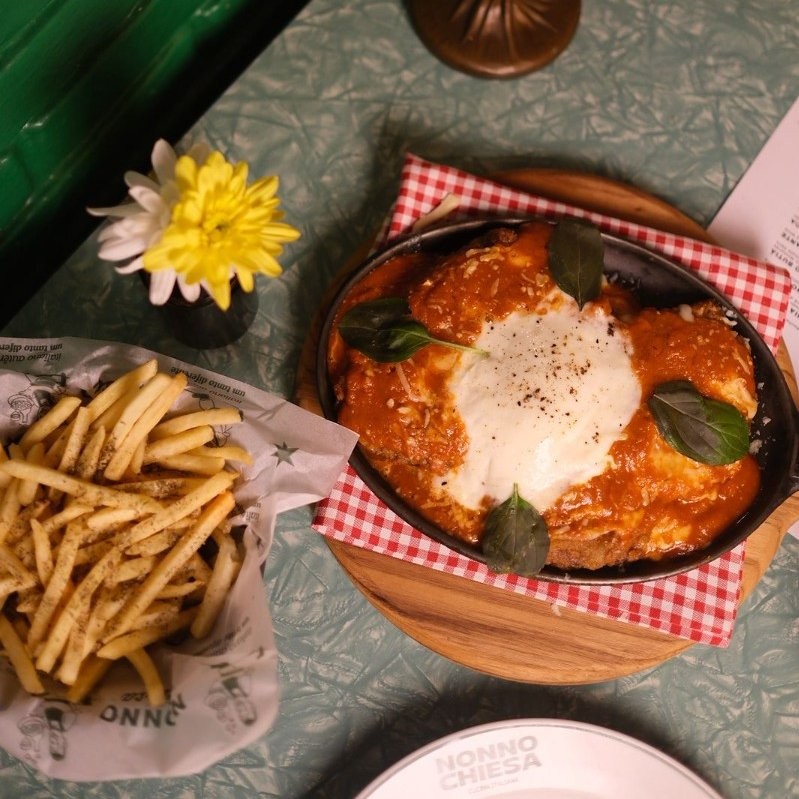 Parmegiana do Nonno (serve 2 pessoas)